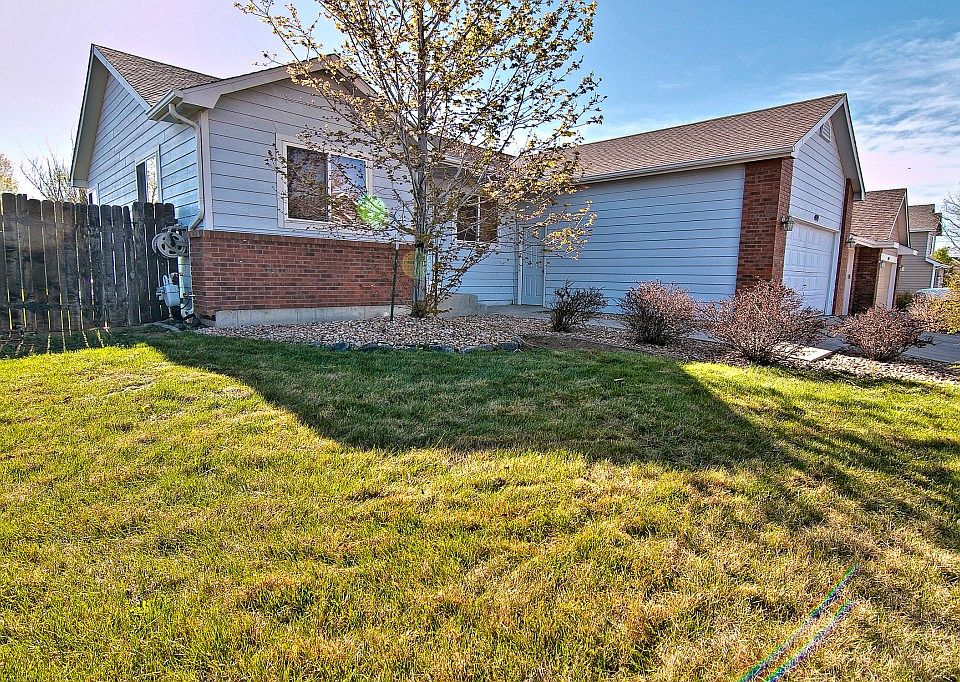 1st image of 459 Dogwood Ct