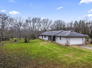 334 Badger Ln, Kissee Mills, MO 65680
