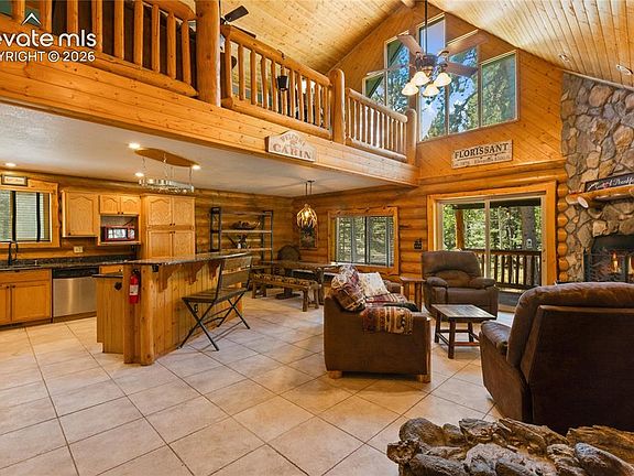 3rd image of 734 Kutsu Ridge Rd