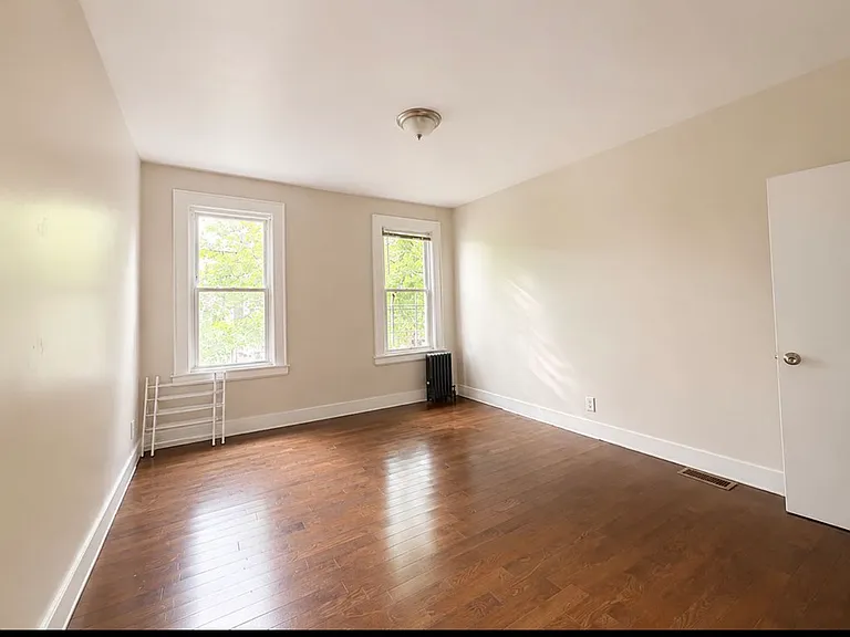86 Willoughby St #1A — Photo 5