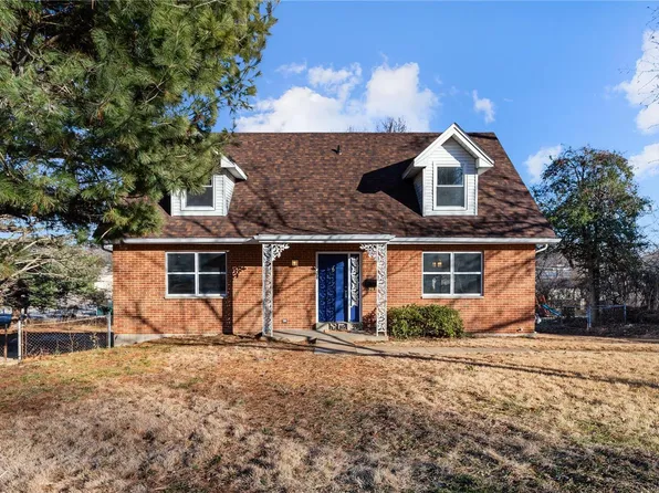10144 Castle Dr, Saint Louis, MO 63136