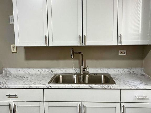 5th image of 1717 E Columbus Dr APT 1M