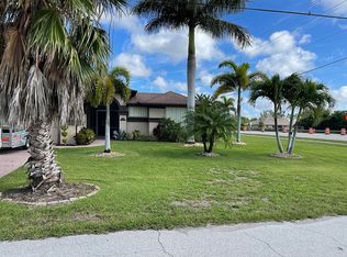 301 SW 8th St, Cape Coral, FL 33991