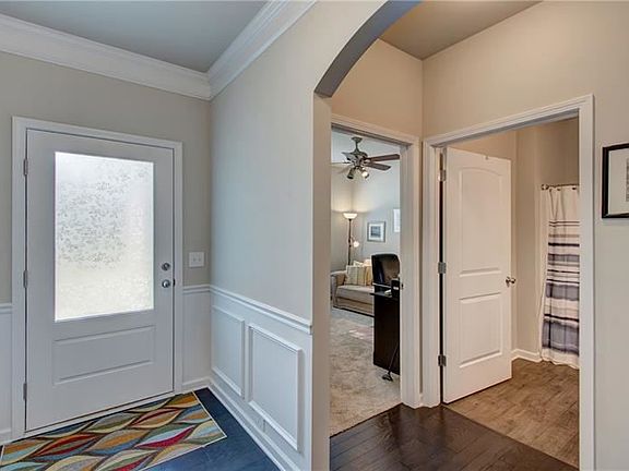 4th image of 115 Thorndale Ln