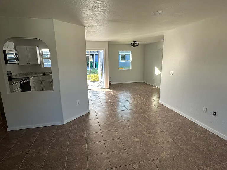 27226 Sunnybrook Rd #B — Photo 5