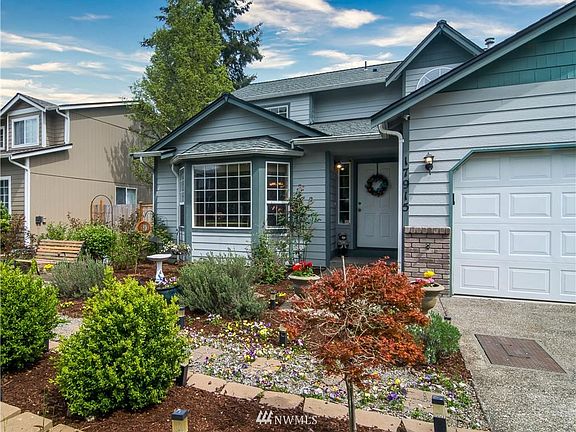 3rd image of 17915 69th Avenue Ct E