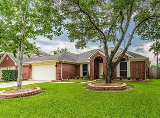2930 Russett Pl W, Pearland, TX 77584