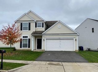 8573 Old Field Birch Dr, Blacklick, OH 43004