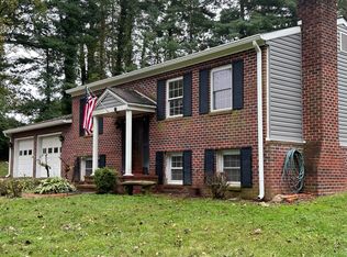 39885 Milton Ct, Paeonian Springs, VA