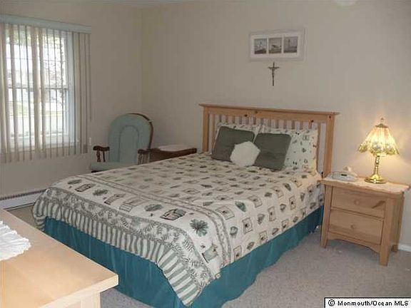 5th image of 1125 Argyll Circle #B