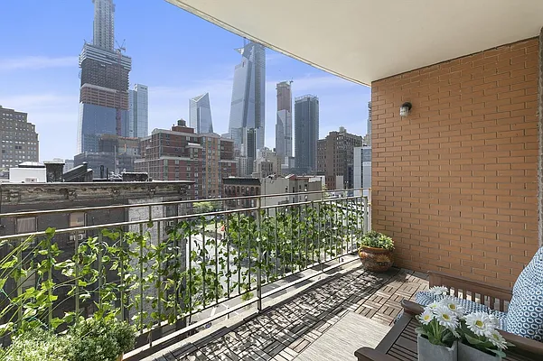 Sold by Corcoran | media 6