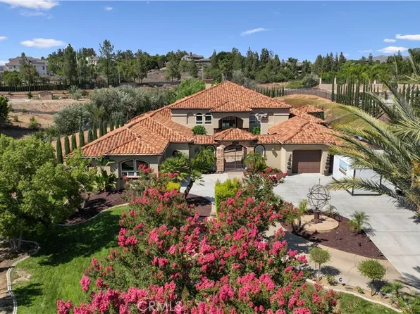 1061 Talcey Ter, Riverside, CA 92506