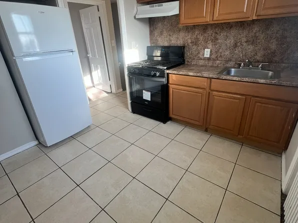 Parkway Gardens Apartments