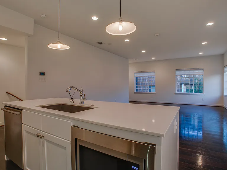 602 Finley Ct — Photo 18