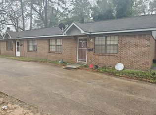 581 Newton Ave #B, Ozark, AL 36360