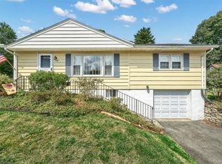 104 Wood St, Newburgh, NY 12550
