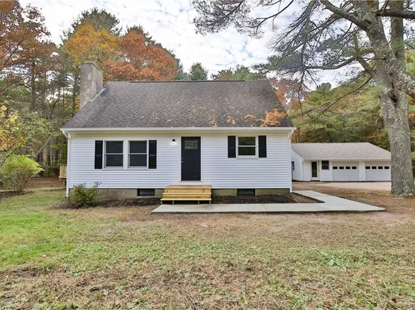 519 Switch Rd, Wood River Junction, RI 02894
