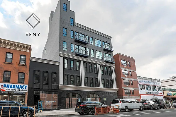 Rented by ERNY LLC | media 24