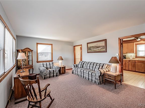 3rd image of 7389 Brandy Creek Dr