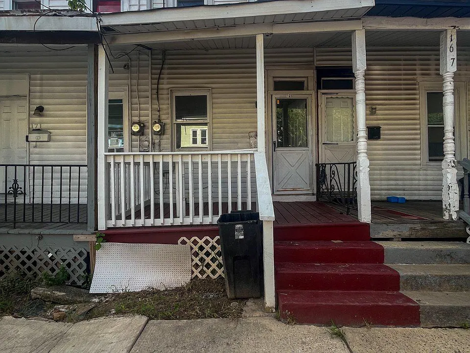169 S Logan Ave