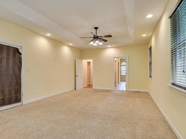 2103 Wythe Dr — Photo 24