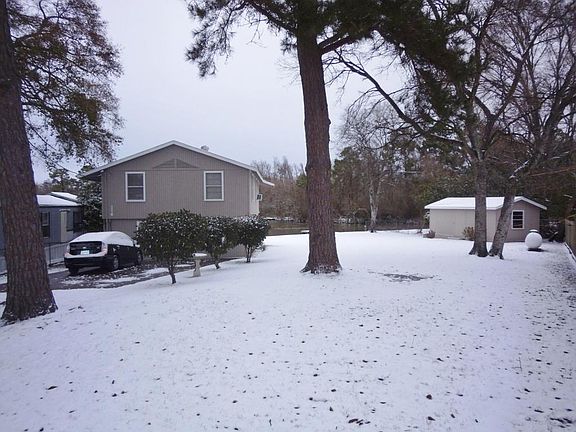 3rd image of 176 W Lakeview Wood