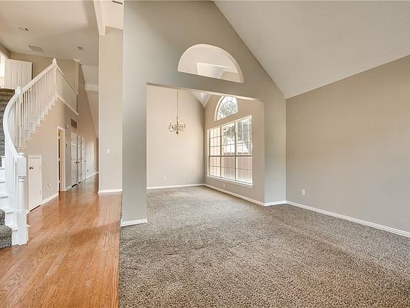 3rd image of 2313 San Gabriel Dr