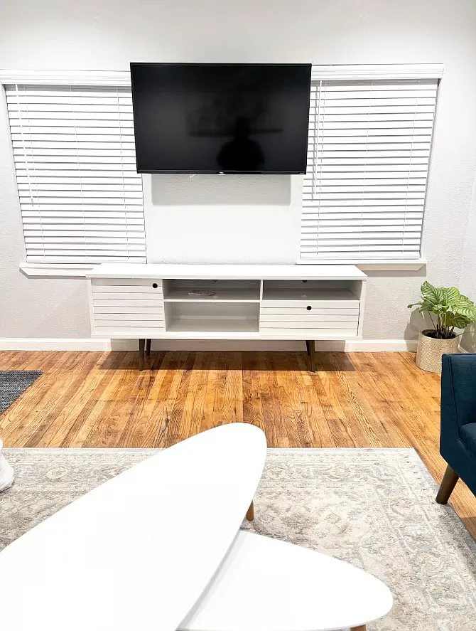 2 bed, $2,800 — Photo 2