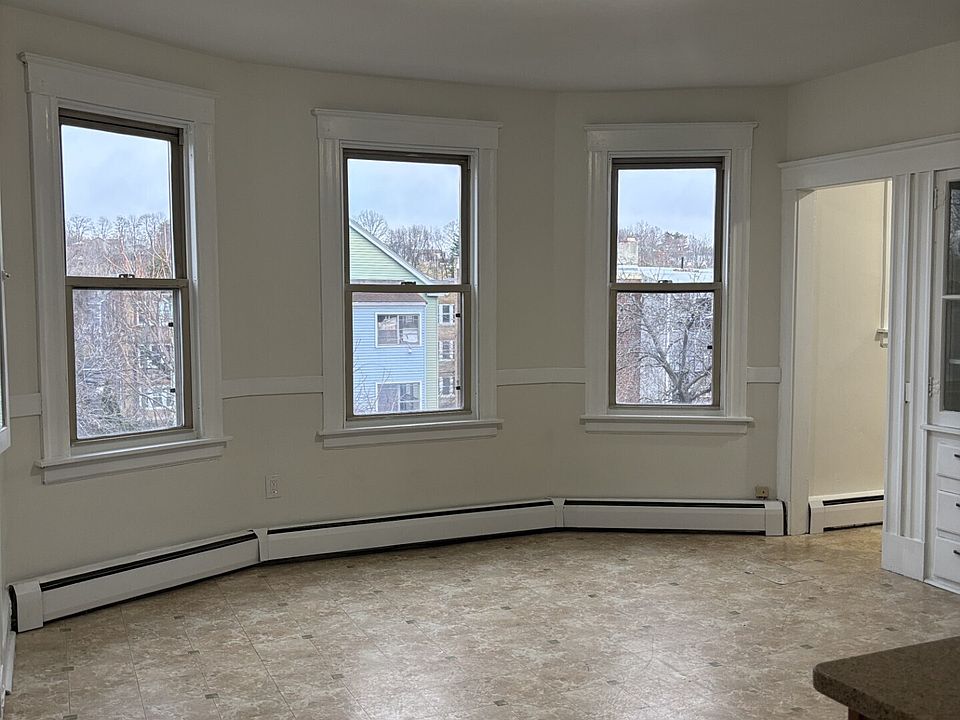 1st image of 18 Carmody St Floor 2