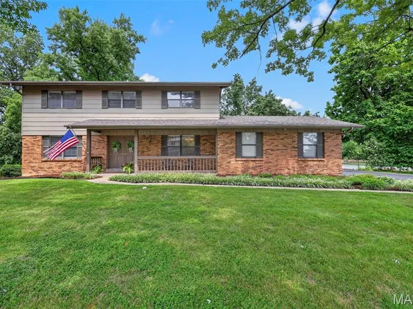 3439 Frontier Dr, Saint Charles, MO 63303