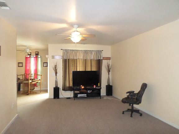 3rd image of 43 Visalia Ct