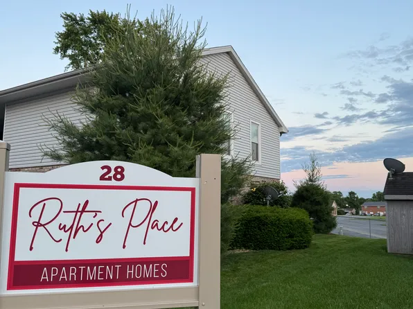 28 Shanda Ct APT D, Hamilton, OH 45013