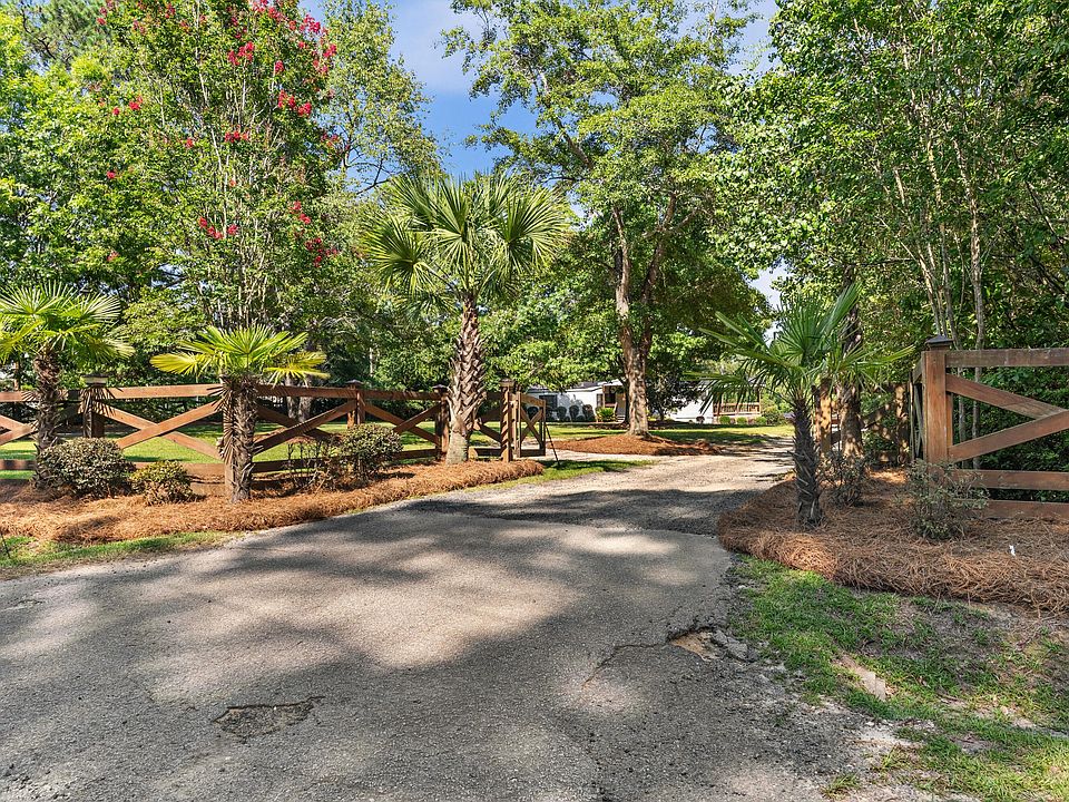 1st image of 353 Sweetwater Rd