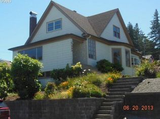 663 S 11th St, Coos Bay, OR 97420