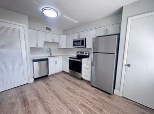 1 Plaza Mayor, Venice, FL 34285