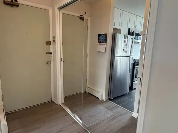 8450 Skokie Blvd APT 306, Skokie, IL 60077