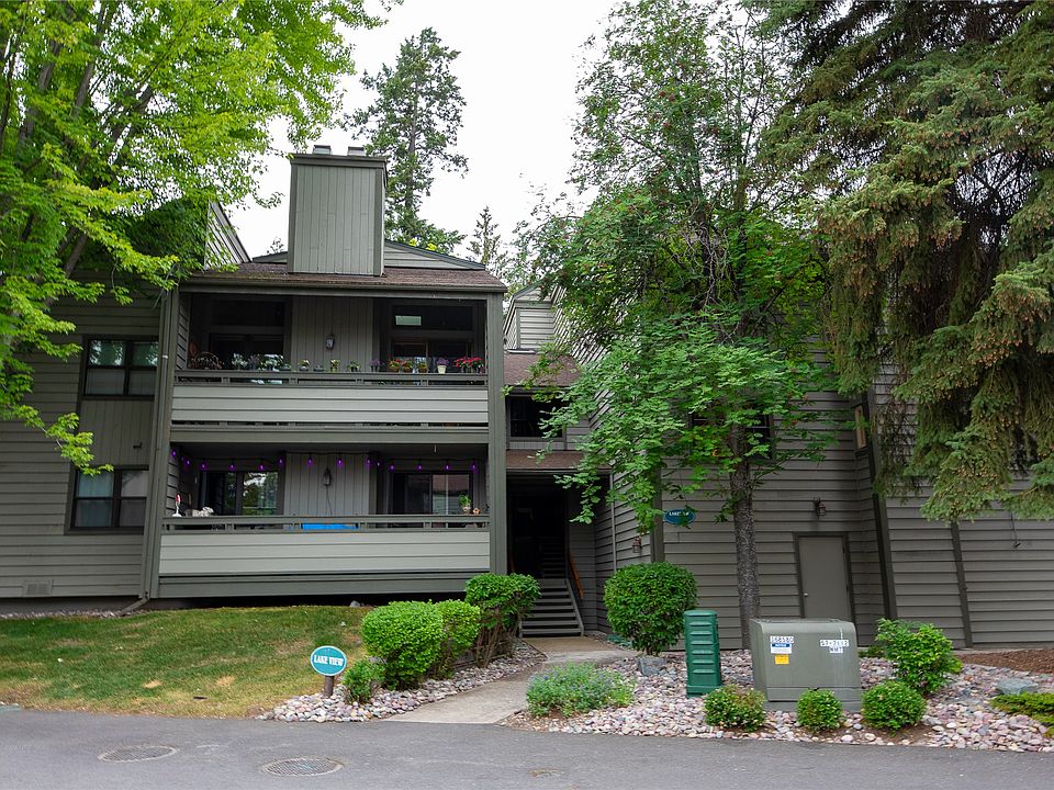 1st image of 270 Bridge St #2