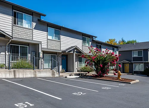 Drumwood McMinnville Townhomes Photo 1