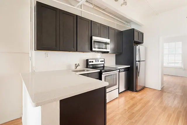 49 W 19th St #4