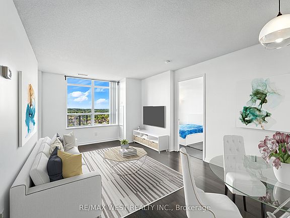 2nd image of 75 King William Cres #Penthouse 2