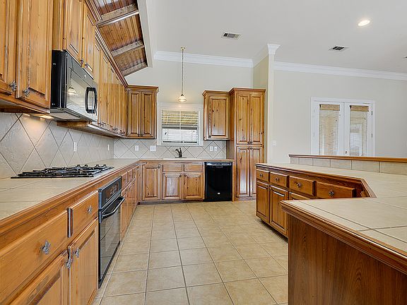 3rd image of 12447 Mill House Dr