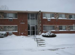 8410 W Lynx Ave, Milwaukee, WI 53225