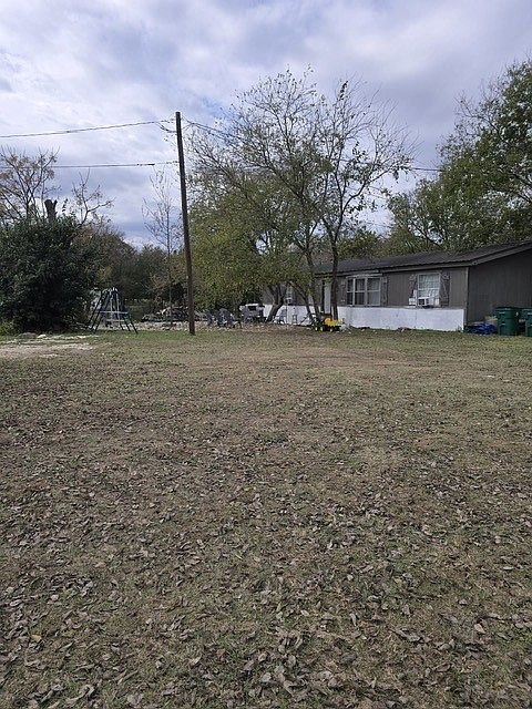 1st image of 452 Christopher Dr