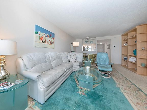4th image of 950 Tarpon Center Dr APT 201