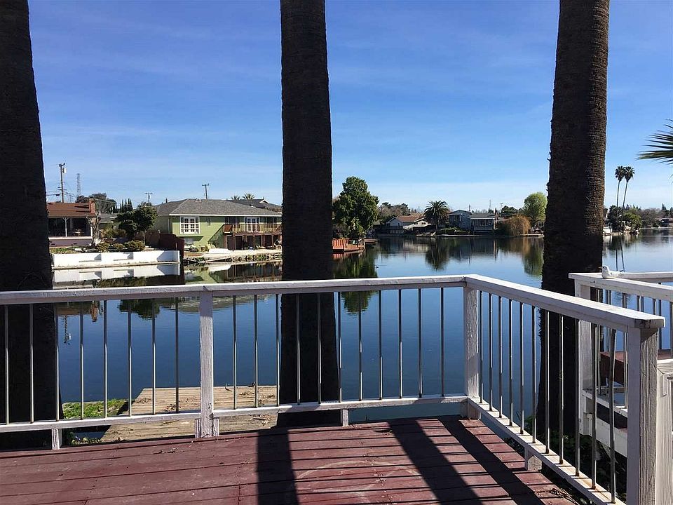 1st image of 3 W Lake Pl