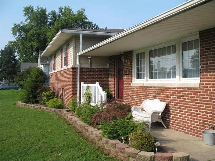 2nd image of 843 14th St