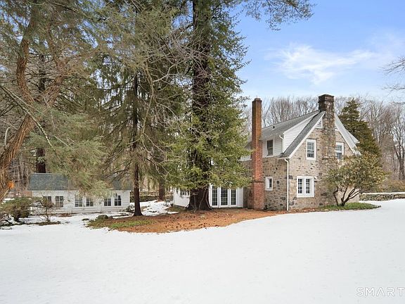 3rd image of 14 Chestnut Hill Road