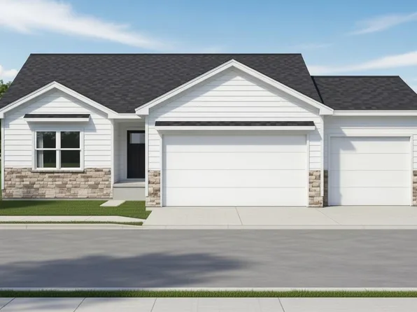 3928 Broomfield Dr, Cedar Falls, IA 50613