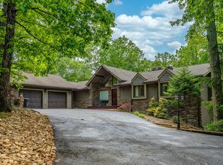 4847 Hunting Hills Dr, Roanoke, VA 24018