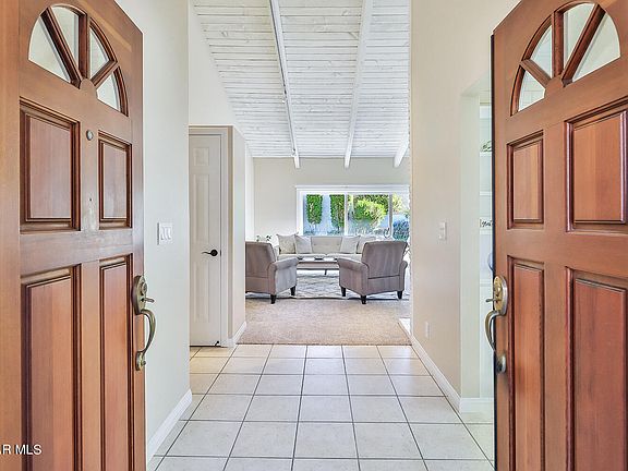 5th image of 1046 Barrow Ct